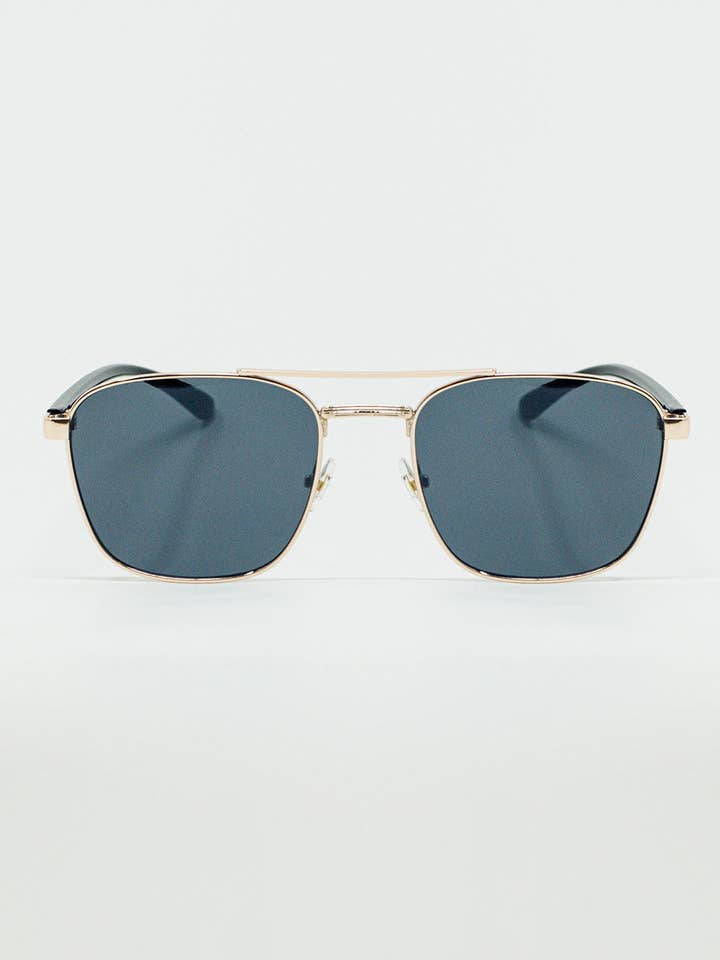 Occhiali da sole squadrati in metallo con lenti nere fumé per la vendita all'ingrosso da parte di Q2 Free Duties for US & UK