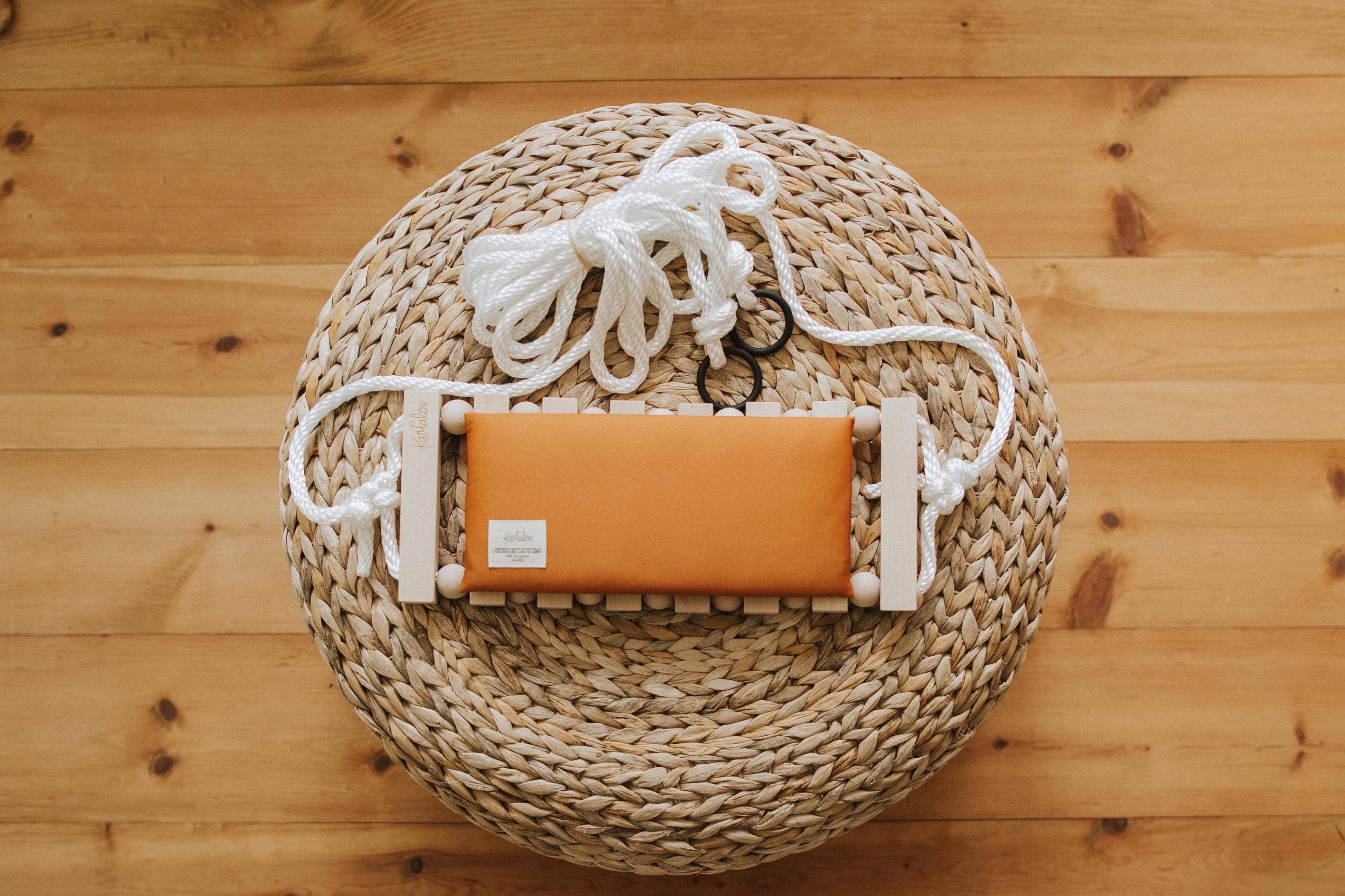 Kantalou - Vente Balançoire – enfant et bébé - Coussin Bretzel Balançoire banane2