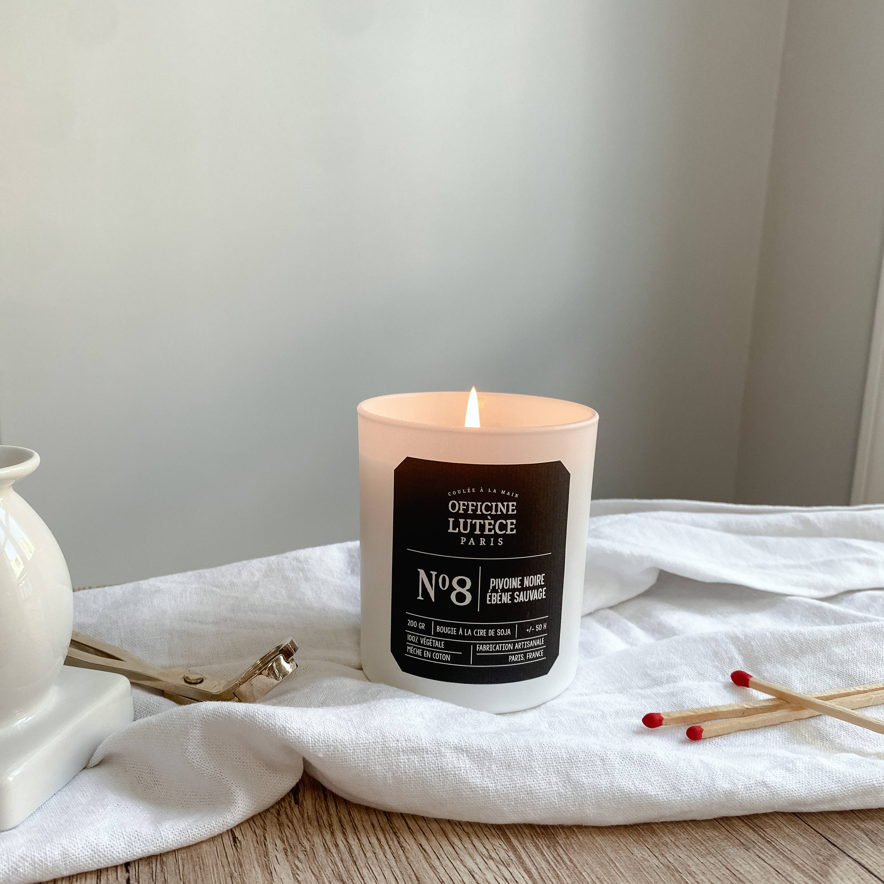 Officine Lutèce - Wholesale Jar/Filled Candle - Scented Candle Nº8 Black Peony Wild Ebony2