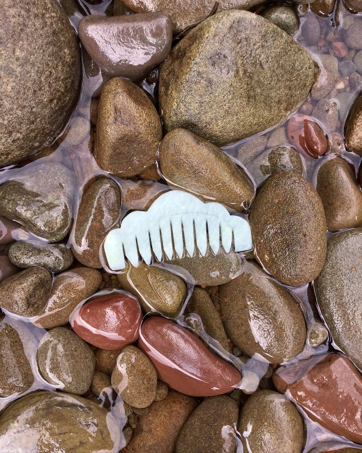 Rose Wolf Collective - Wholesale Hair Brush/Comb - Jade Combs1