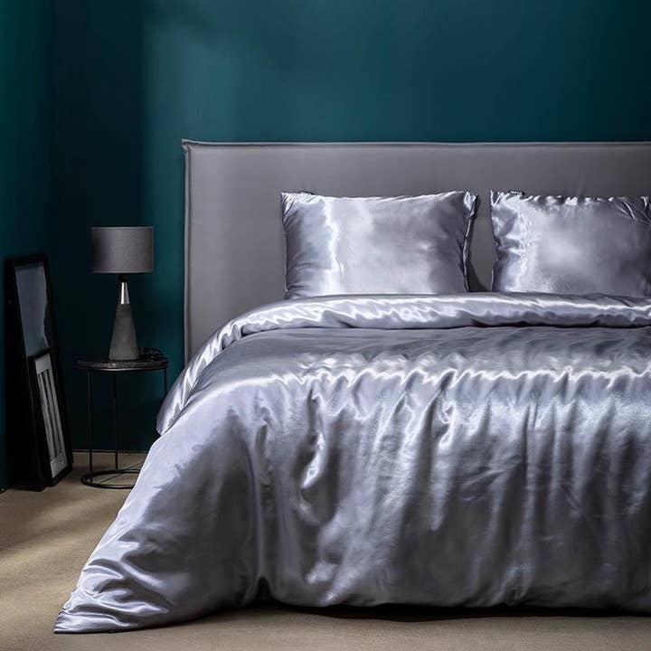 NHP International - Wholesale Bedding Set - Fresh & Co grey satin hotel set duvet covers - 140x220cm