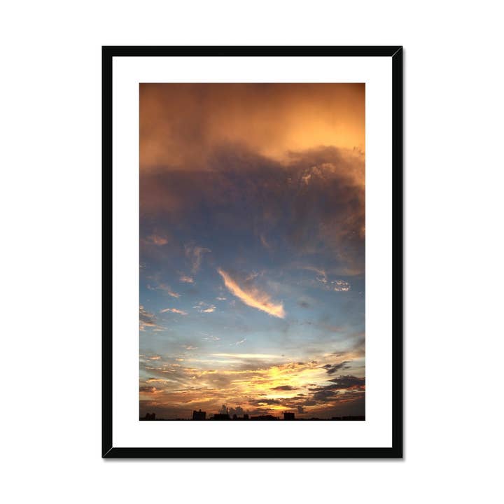 Tempi d'Oro tra di Noi - Stampa Incorniciata e Montata per la vendita all'ingrosso da parte di Jay Bower