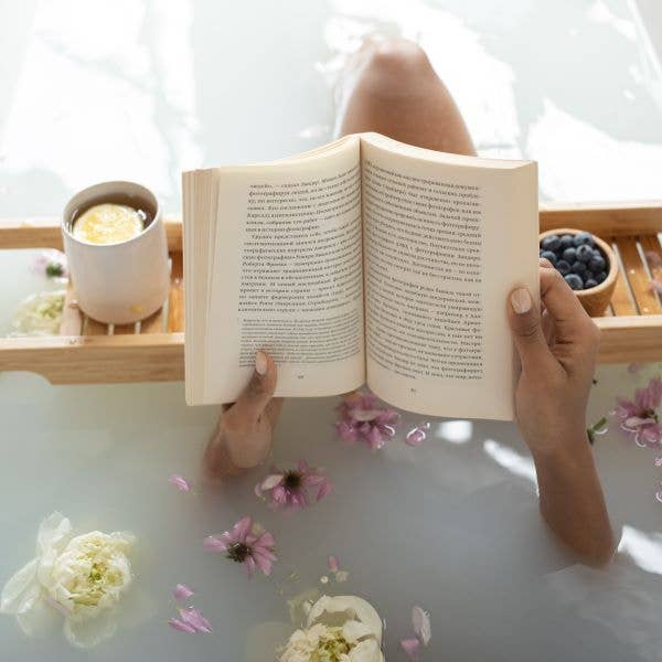 BadeFee - Wholesale Bath Soak/Milk - Bath Truffle Rose - nourishing bath additive with rose petals2