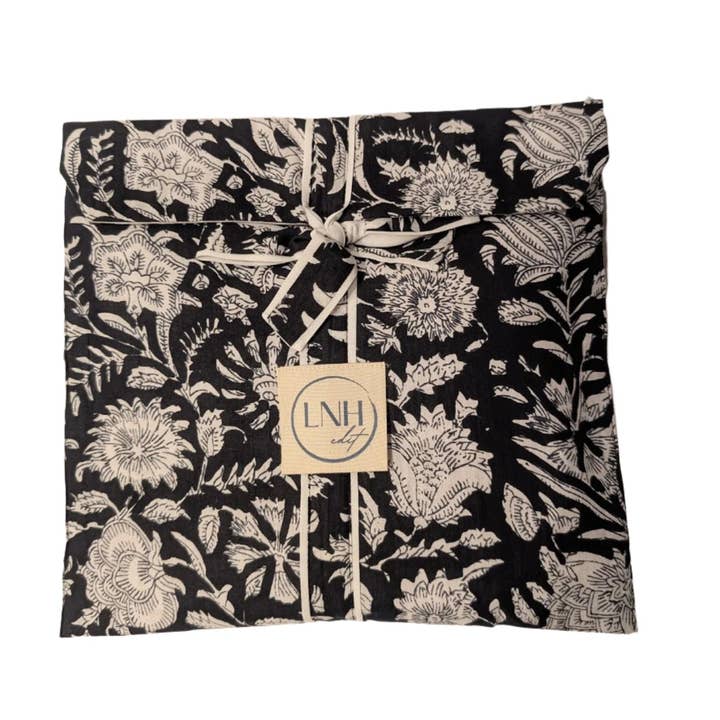 Short Jenny Print Pyjama Set Black for wholesale by LNH EDIT