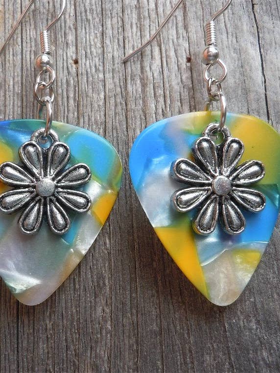 Blomst Charm Guitar Pick øreringe for engroshandel hos Simply Raevyn