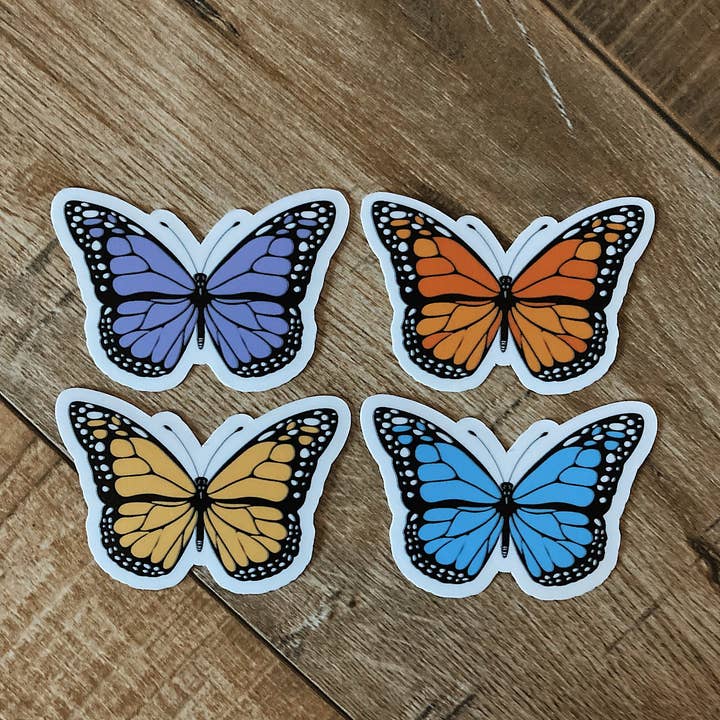 Autocollant en vinyle papillon pour la vente par Tiny Acres Co