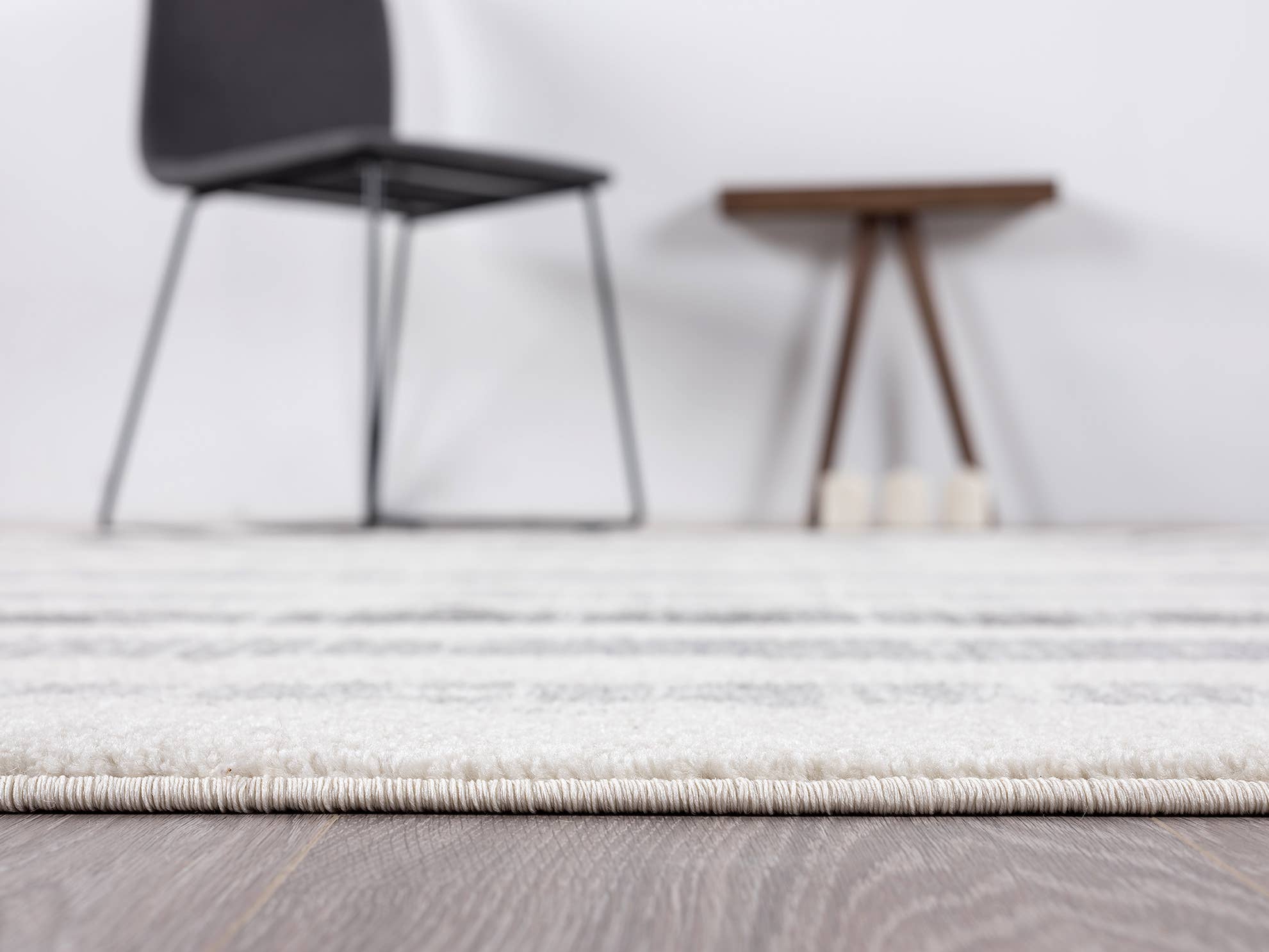 Abani Rugs - Wholesale Area Rug - Abani Casa CAS110A - Ivory and Grey Faded Stripes2