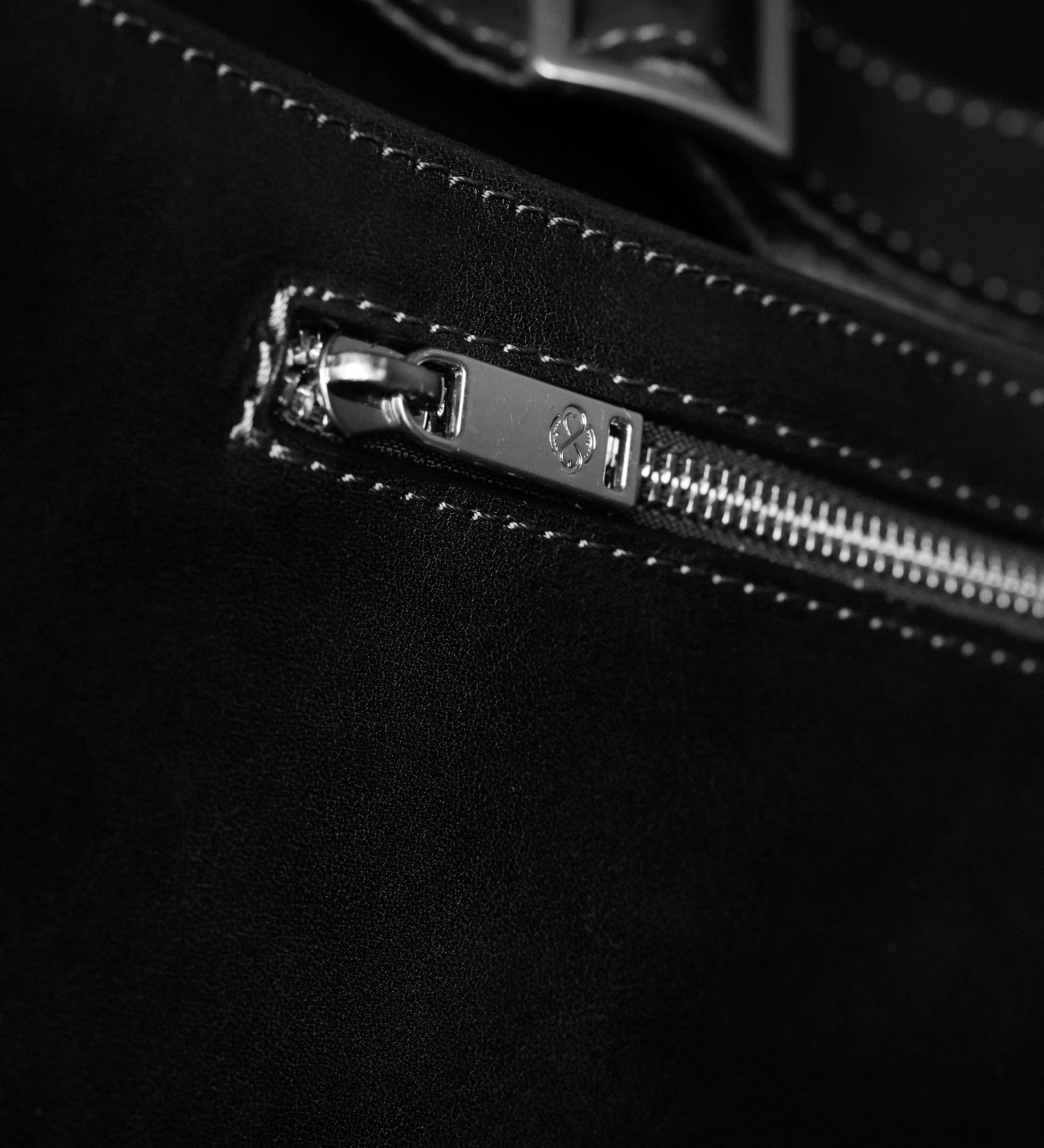 Time Resistance - Venta al por mayor Bolsos bandolera - Unisex - Bolso bandolera de cuero The Monk22