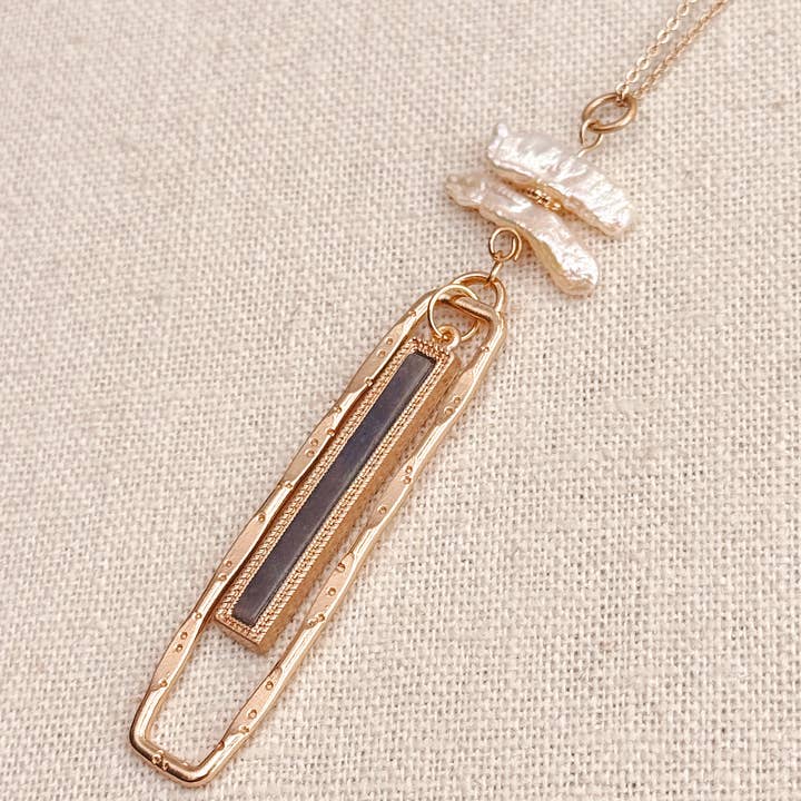Gracie Rose Designs - Wholesale Pendant/Charm Necklace - Gold Layered Pendant Necklace – Keshi Pearl & Labradorite2