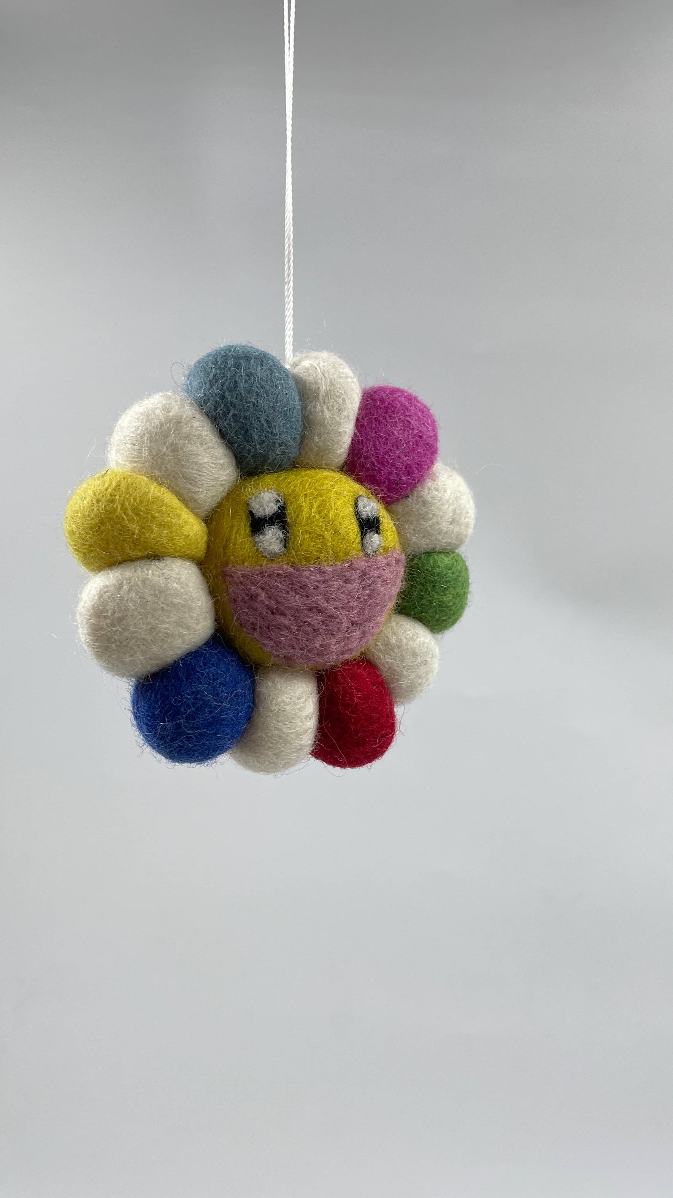 Funky Yak Ltd – wholesale Keychain – Women's – Handmade Cute Felt Sunflower Keyrings with Pin3