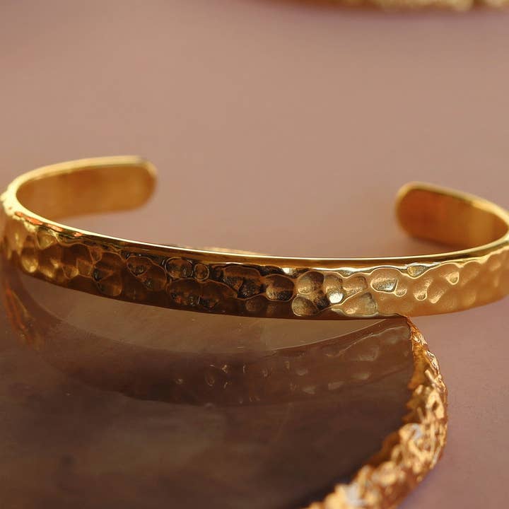 MeloMelo - Wholesale Cuff bracelet - Bartek - Hammered Cuff Bracelet2
