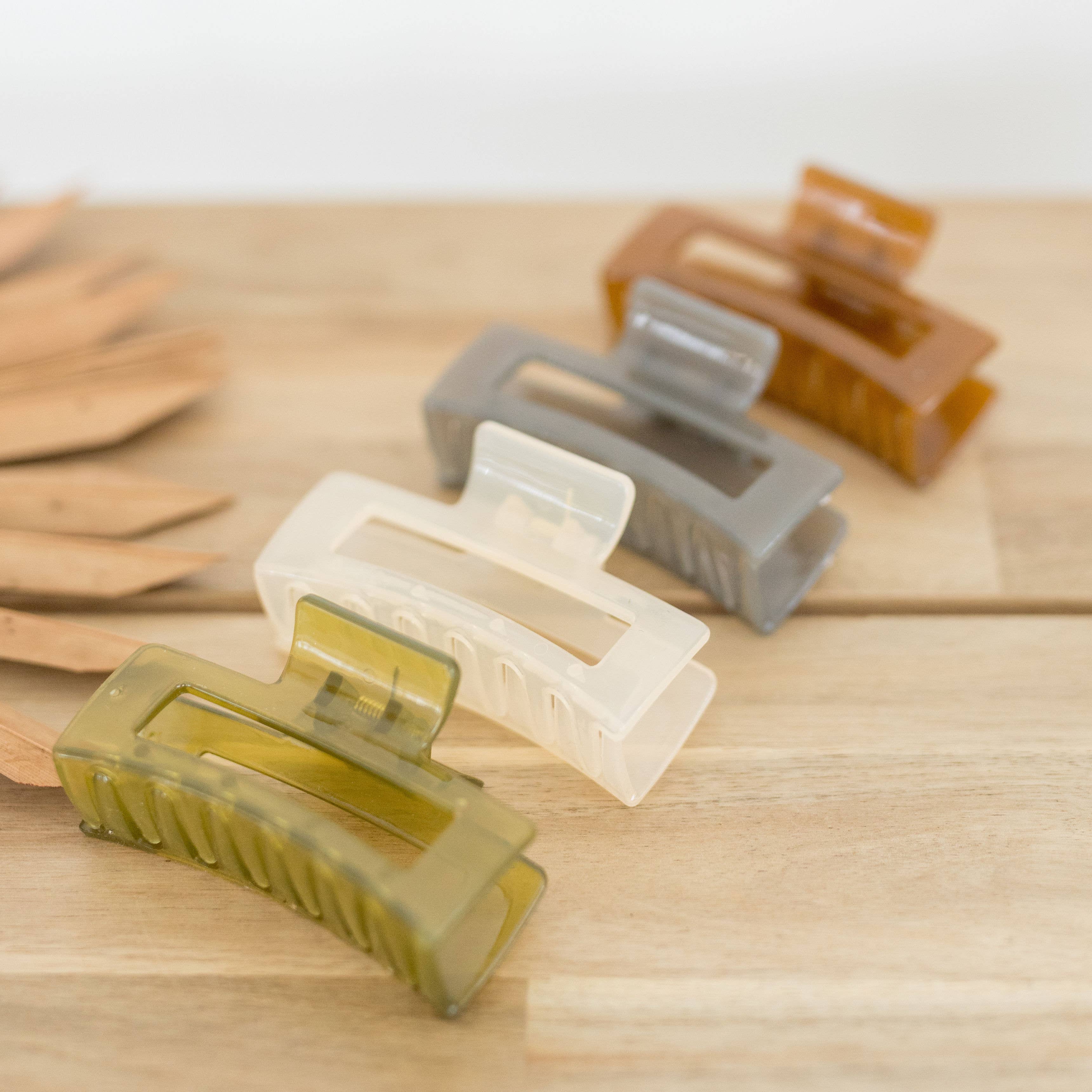 blush & bubbly – wholesale Hair clip – Women’s – Hair Claw Clip, Joshua Tree Collection, Translucent Clip3