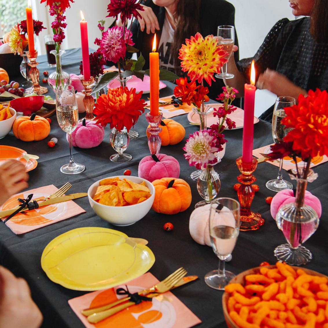 Talking Tables UK - Wholesale Candle holder - Pink Glass Candle Holder - 16cm | Valentine's Day  |9