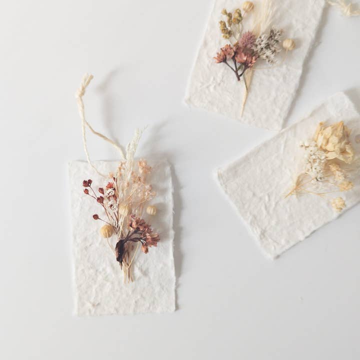 Giftora Wholesale - Wholesale Gift Tag - Handmade Dried Flower Gift Tags3