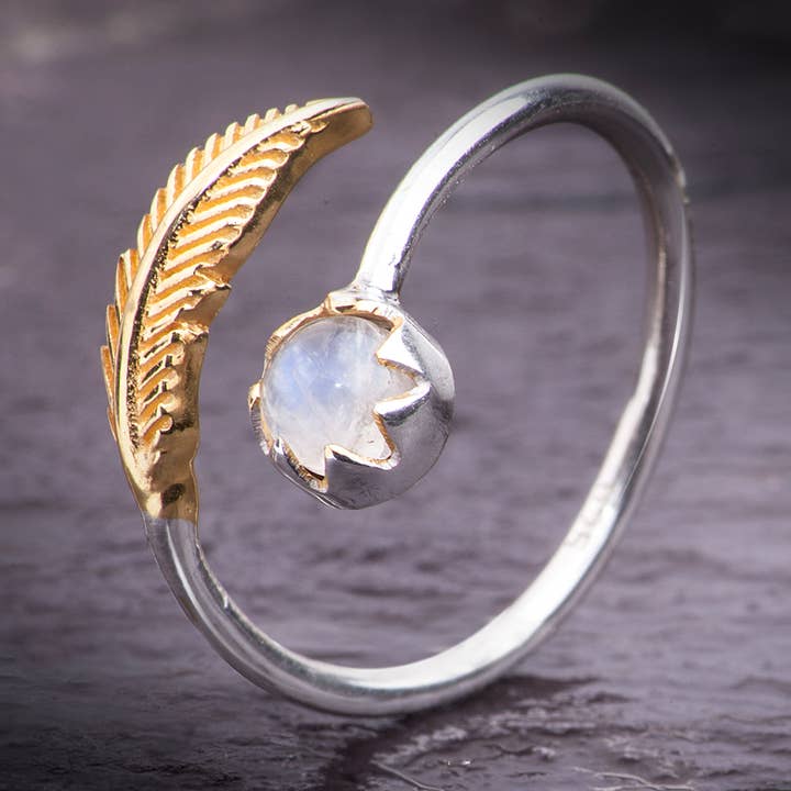 Justerbar månsten och bladring silver och guld för wholesale av The Jewellery Store London