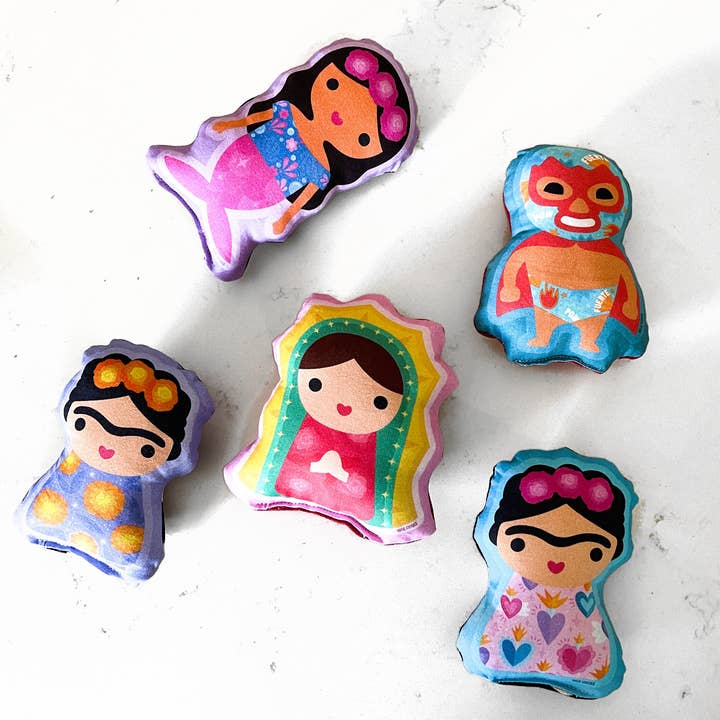 Nice Cosas Besties Club - Mini Bestie Dolls and other Purchase Wholesale lil libros. Free Returns & Net 60 Terms on Faire trending on Faire.