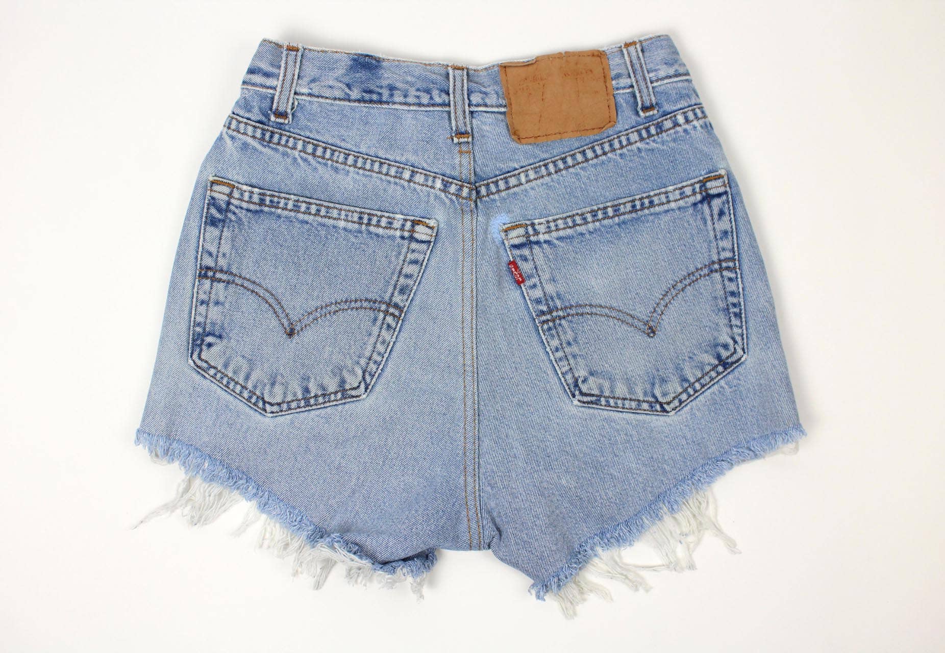 Sun's Out! - Vendita all'ingrosso Pantaloncini - Donna - Shorts in denim riciclato a vita bassa - Originale2