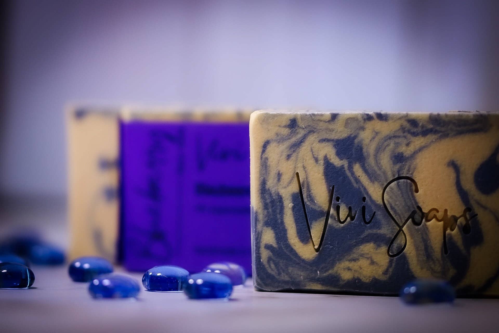 ViviSoaps – Großhandel Feste Seife – Blaubeere Thymian - Handgemachte Ziegenmilchseife4