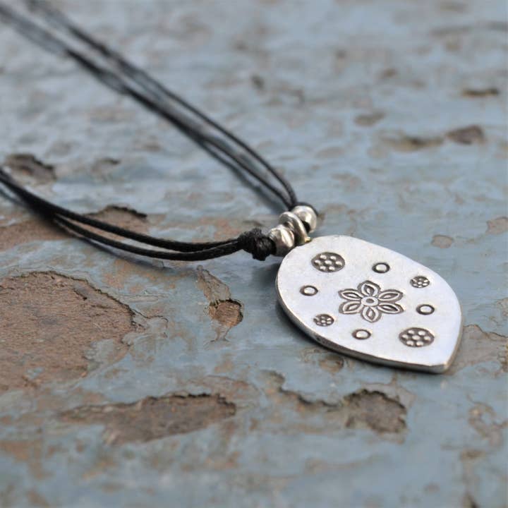 Colgante Nasima para venta al por mayor de luna-tree