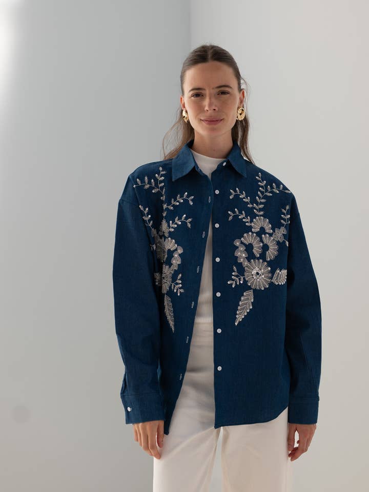 Camicia YSÉE 2542 per la vendita all'ingrosso da parte di GOLDEN LIVE PARIS