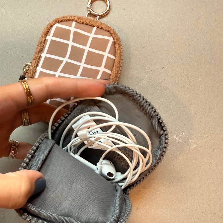 Rad Revolution - Wholesale Pouch - Women's - The Pod Pouch Grid1