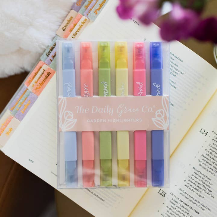 Garden Highlighters and other Purchase Wholesale straw cup. Free Returns & Net 60 Terms on Faire trending on Faire.