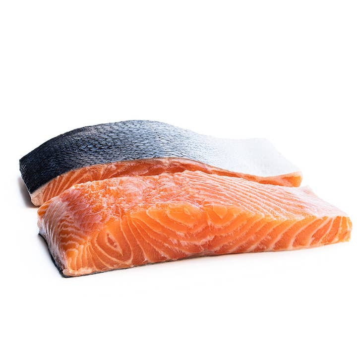 Filet de saumon de 4 à 5 lb avec peau et arêtes enlevées pour la vente par Onatru Foods