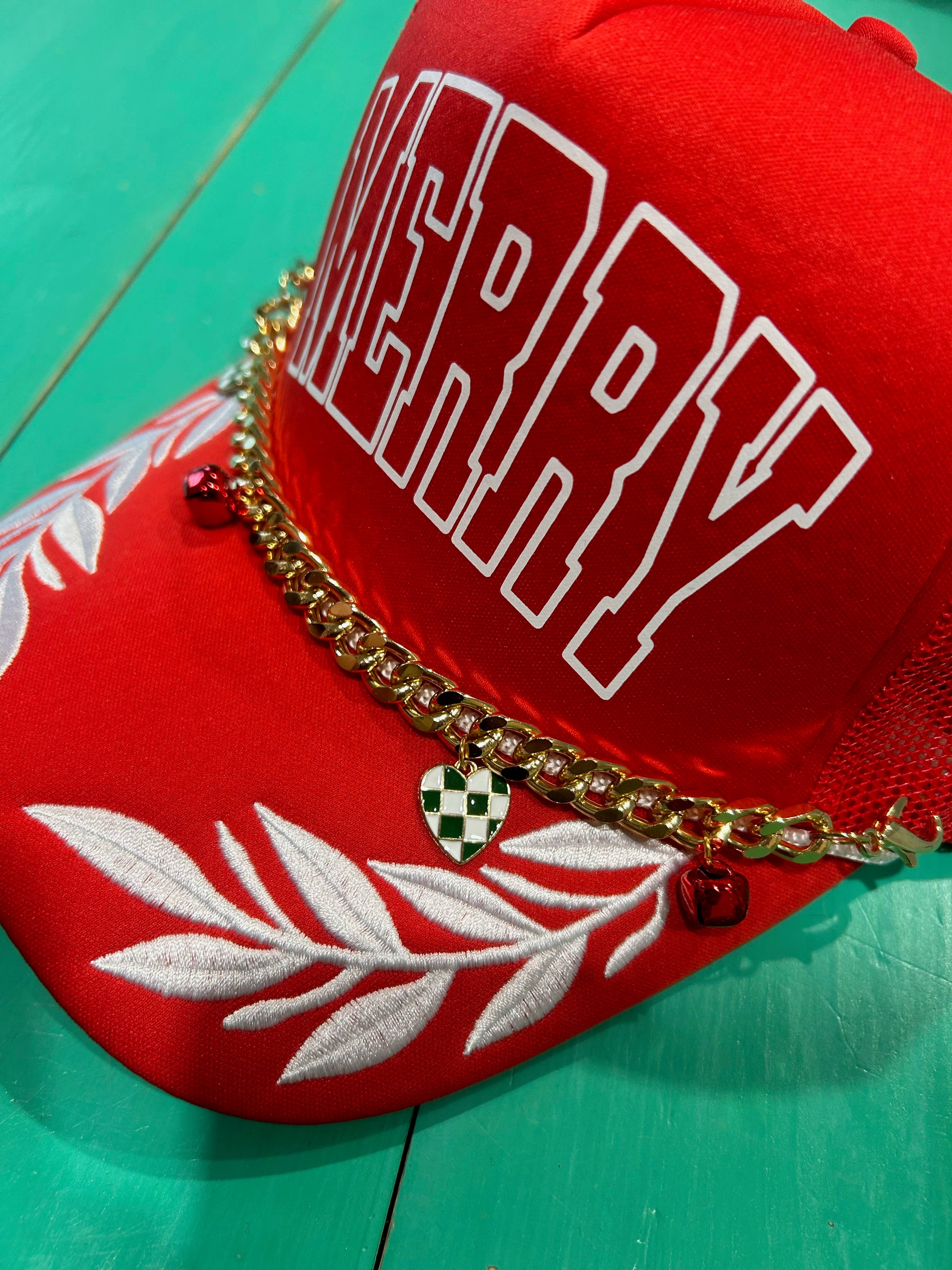 Vibes Hat Company - Wholesale Hat Accessory - Women's - Mix 3 Pack Christmas Trucker Chains | Santa | Hat Bar0