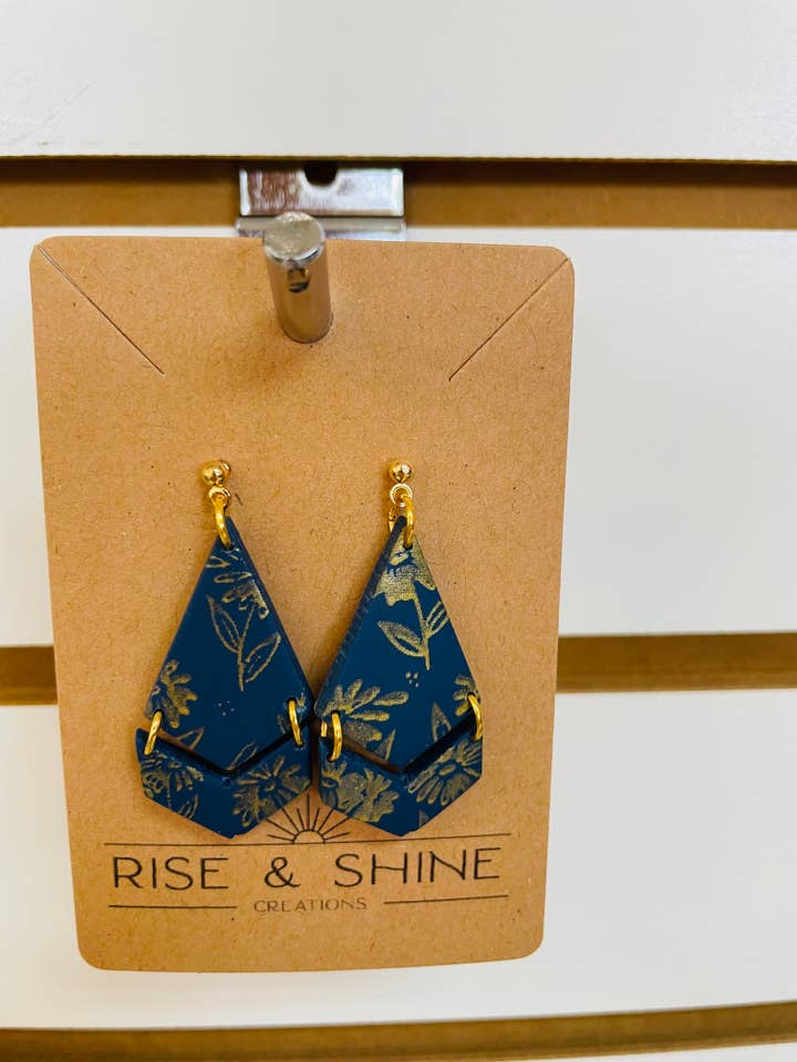 Navy Florals voor wholesale door Rise and Shine Creations