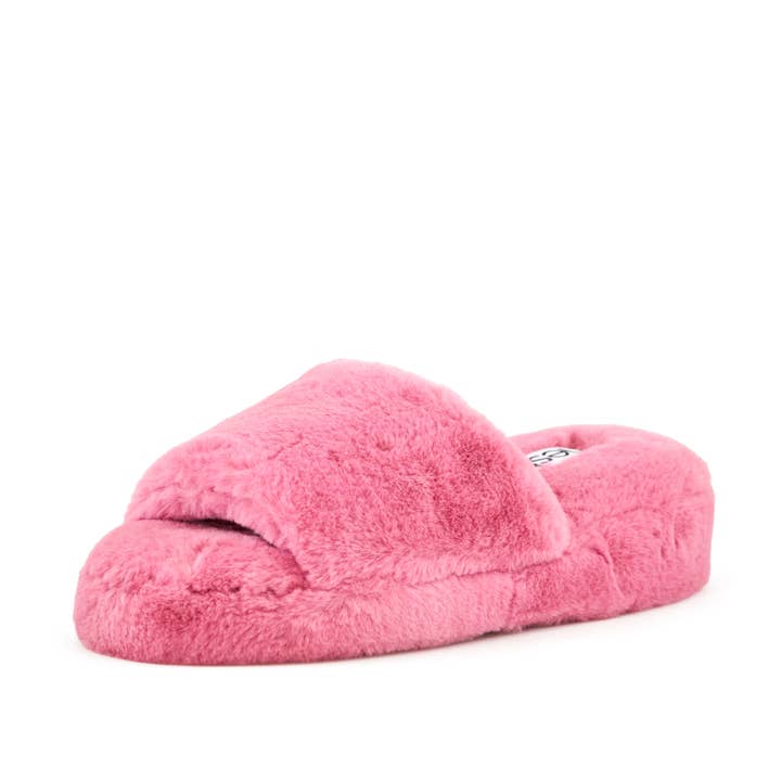 Women's Geneva Faux Fur Slipper Coral for wholesale by Nest Shoe