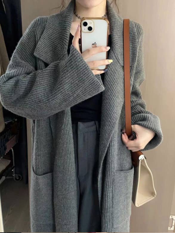 Lange oversized gebreide grijze vestjas met trui voor wholesale door Whisper Mint