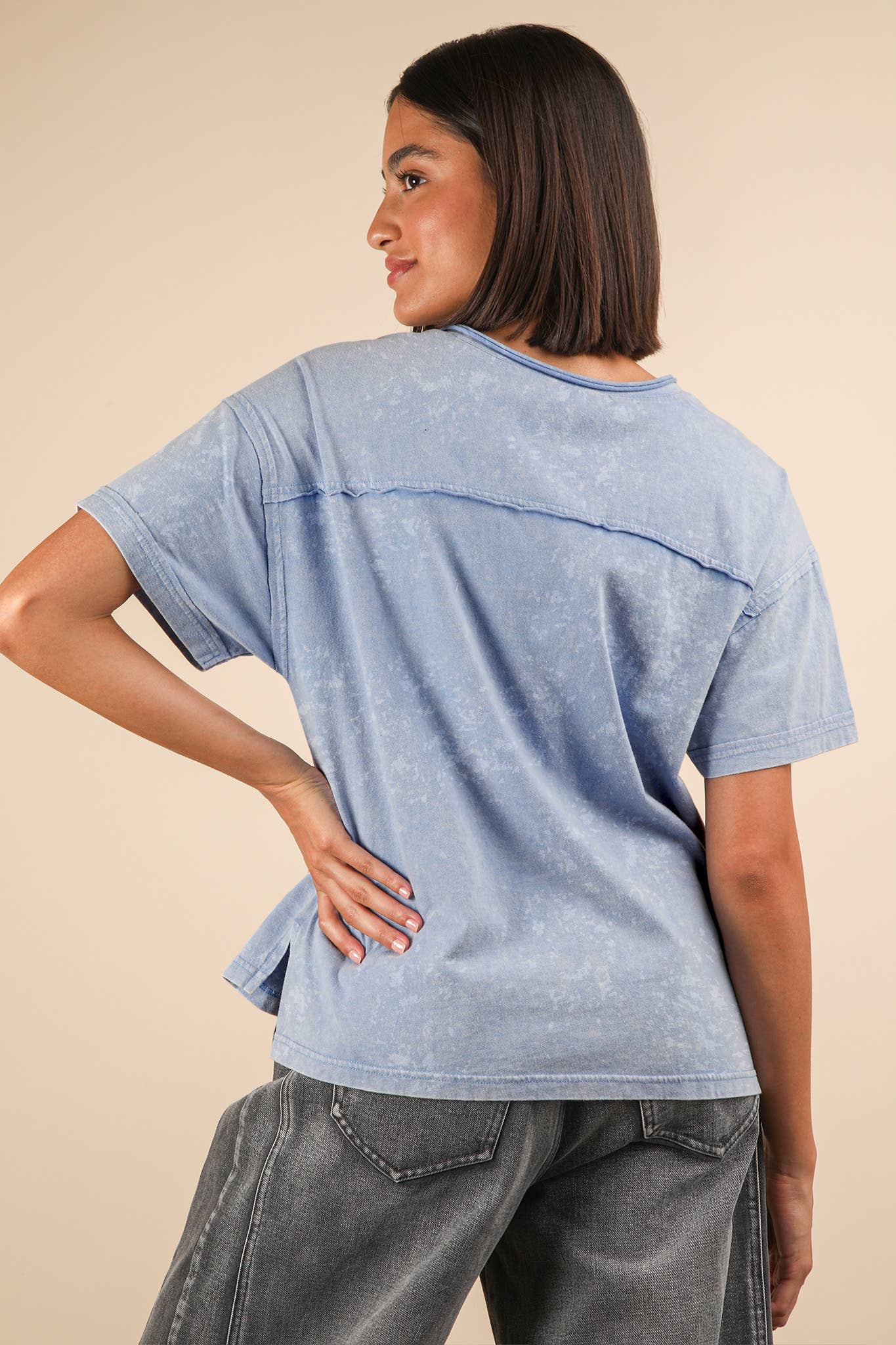 VERY J – Top de malha - Mulher por atacado – NT11966-Top de Malha com Decote em V Lavado a Mineral19