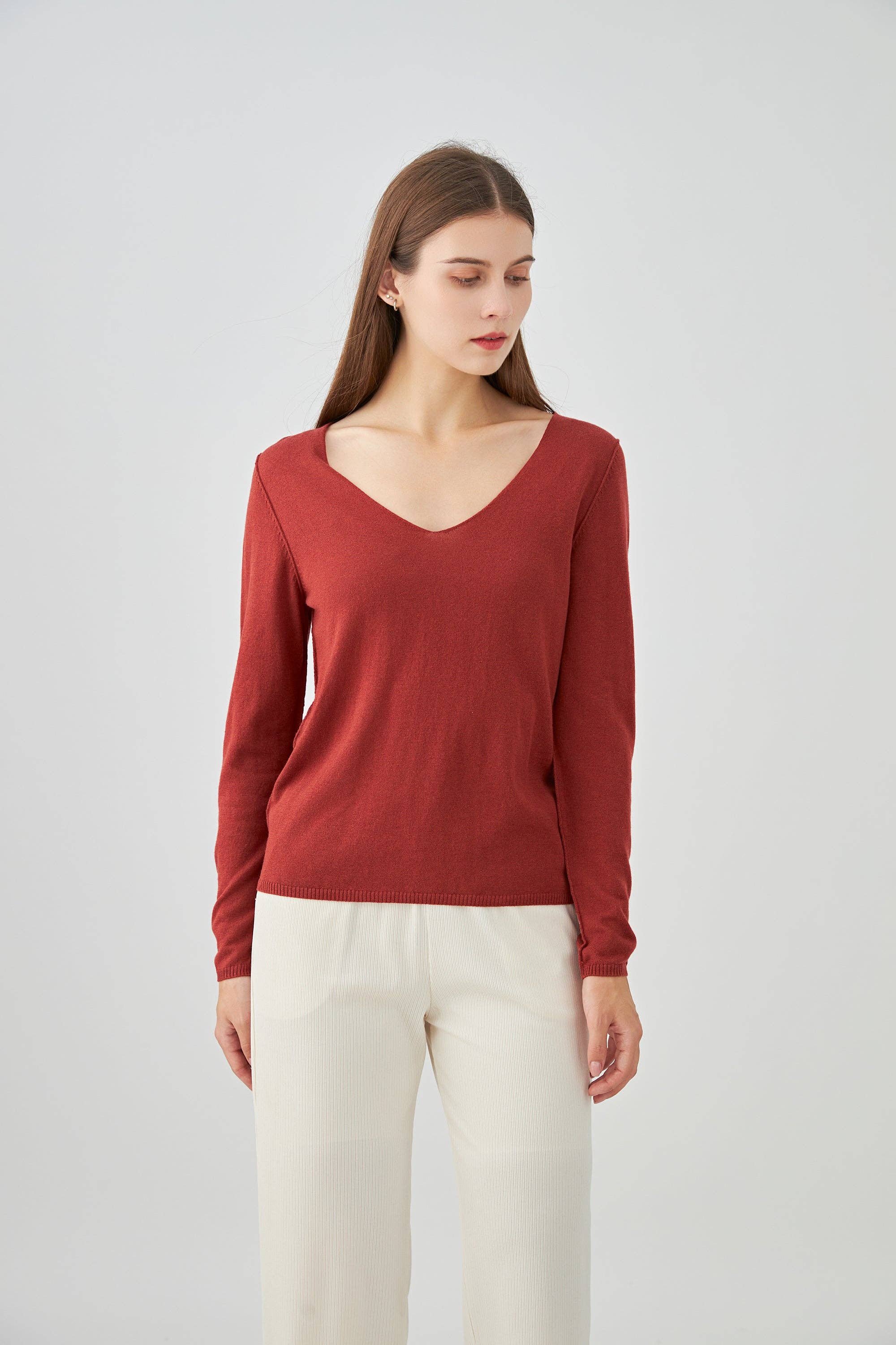 jw.atelier - Wholesale Knit Sweater - Women's - Cashmere silk V-neck sweater23