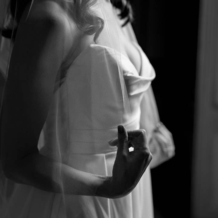 Dareth Colburn Designs – wholesale Slöja - Dam – Slöja med enkel skuren kant6