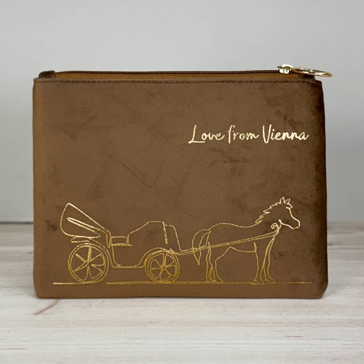 Kosmetiktasche Wien Kutsche and other Purchase Wholesale elektrische zahnbursten. Free Returns & Net 60 Terms on Faire trending on Faire.