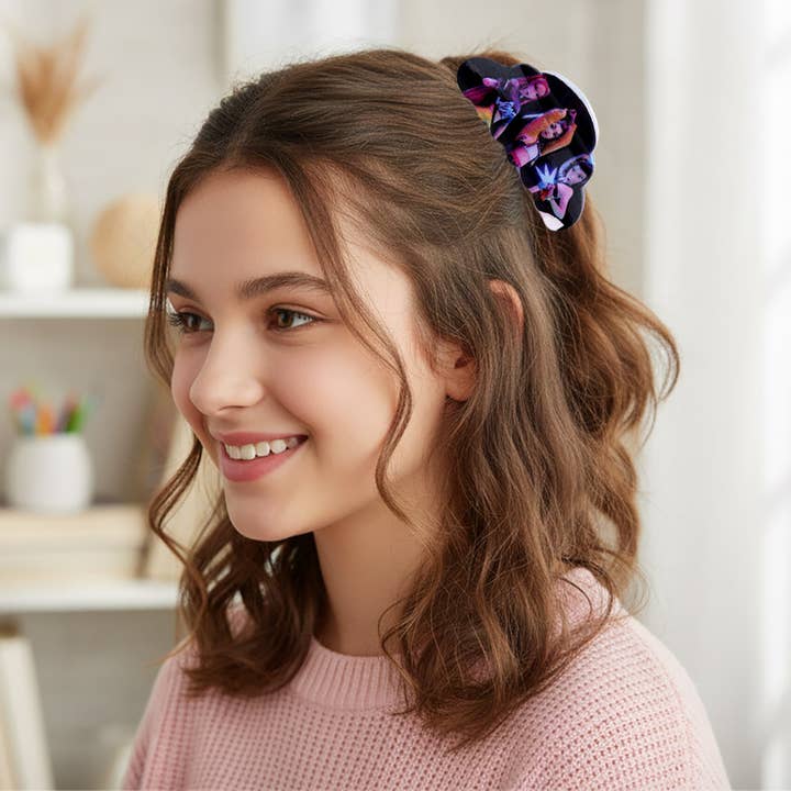 12PCS - Fermagli per capelli stampati Kpop Demon Hunters HUNTRIX per la vendita all'ingrosso da parte di Sensibling Corp.