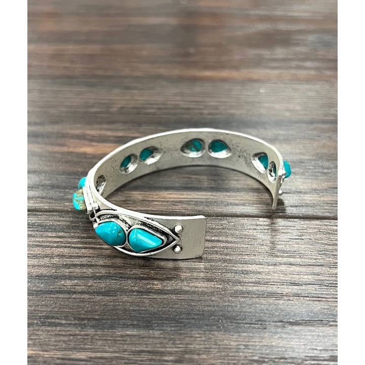 ISAC Trading Inc – Großhandel Manschettenarmband – 710924, Türkisfarbener Manschettenarmreif1