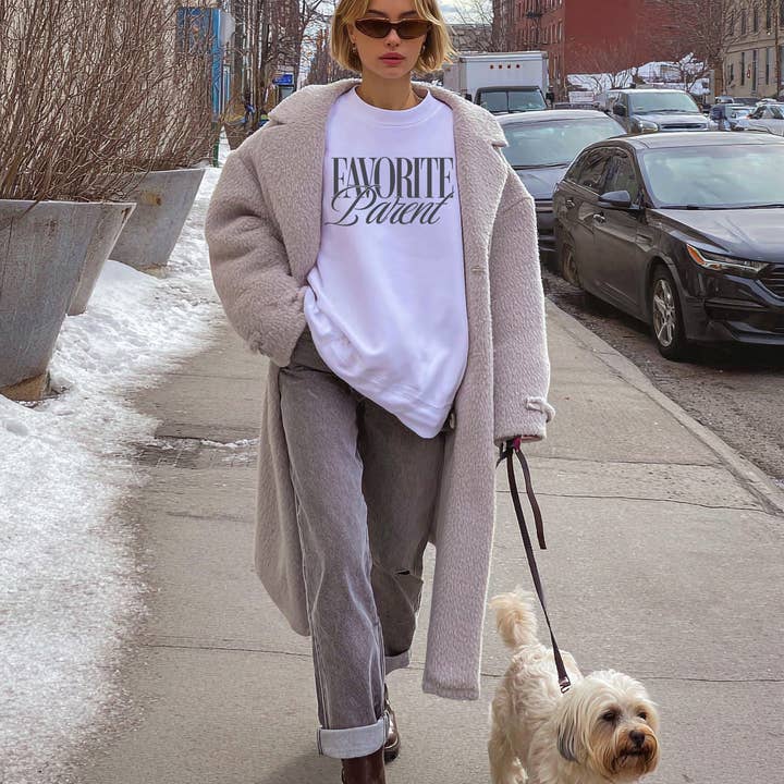 Felpa Girocollo Preferita del Genitore – Grafico Minimalista Divertente per la vendita all'ingrosso da parte di Hey Jude Graphic Tees