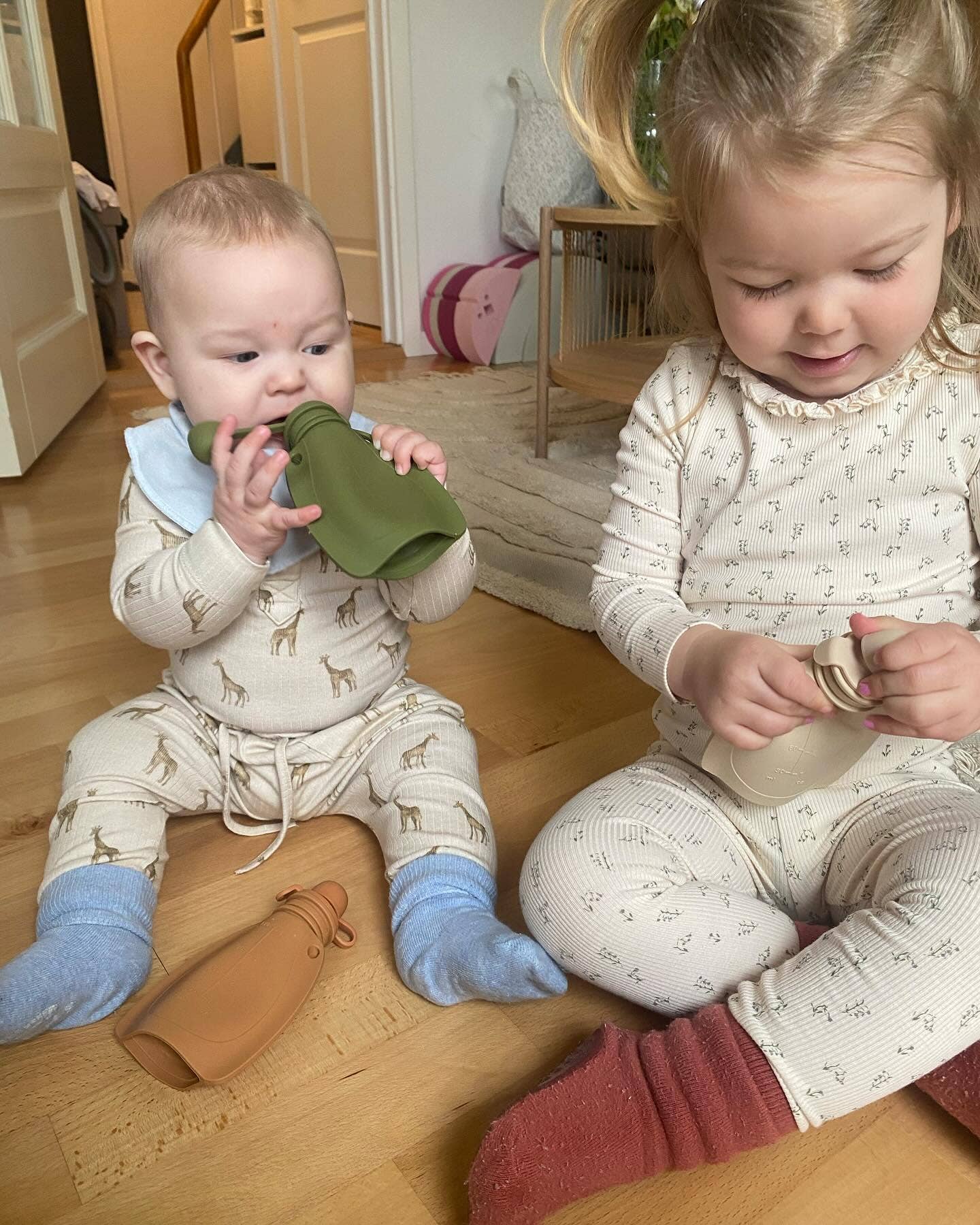 mininor - Vendita all'ingrosso Borraccia per succo/latte - Duo di sacchetti per frullati (Verde muschio/Capriolo)2