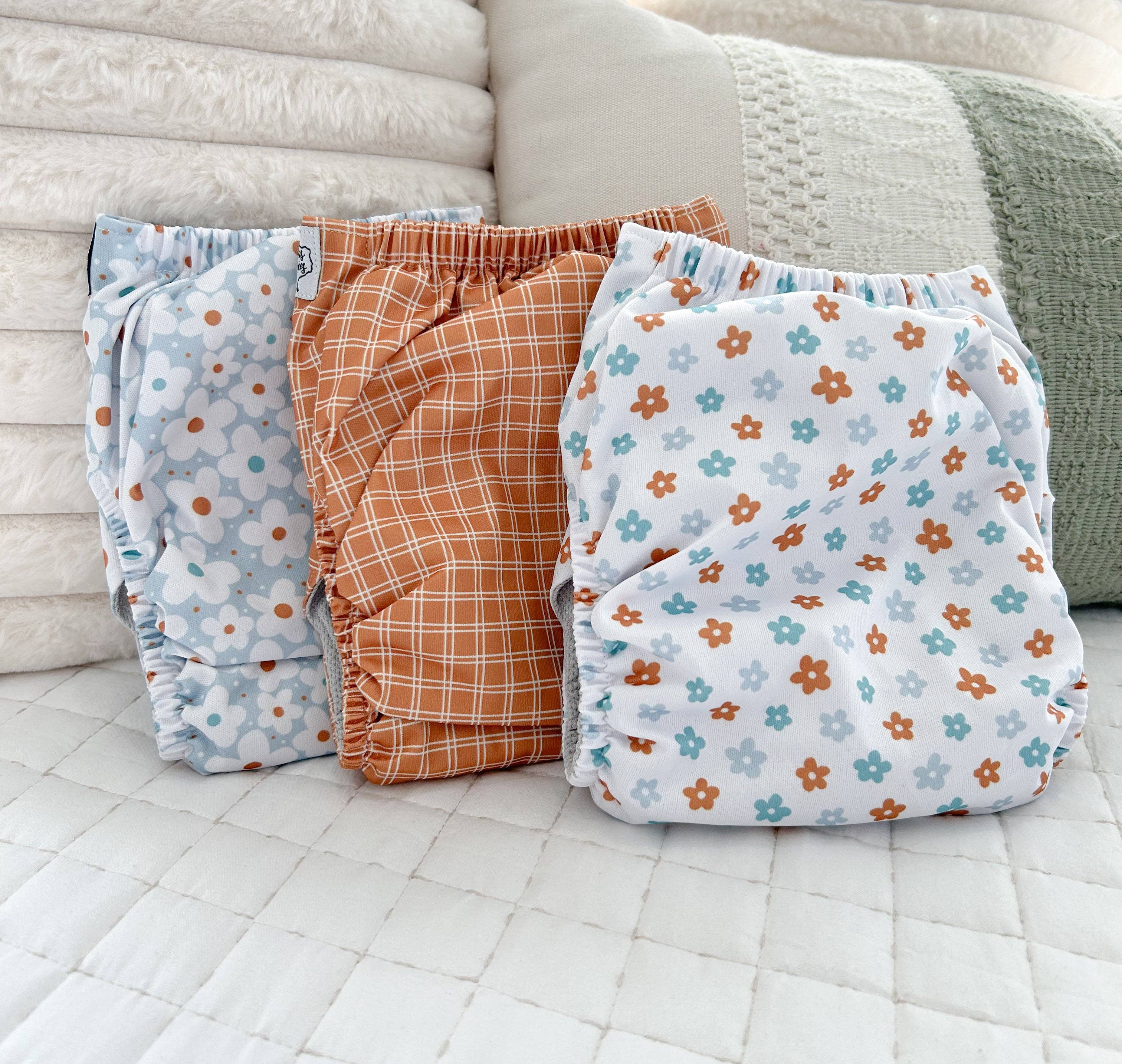 Texas Tushies LLC - Wholesale Diaper (Cloth) - Baby - Flex Fit Cloth Diaper - Daisy3