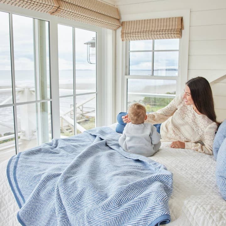 ChappyWrap – wholesale Prydnadsfilt – Harborview Herringbone blåklint filt5