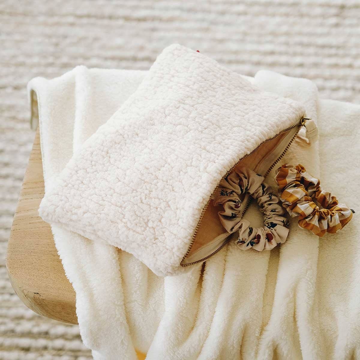 Cocoeko - Wholesale Pouch - Women's - Women's ECRU COCOON pouch