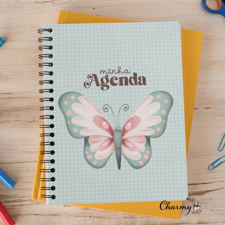 Calendrier 2024 personnalisable avec papillon et thème gratitude pour la vente par Charmy Gift Store