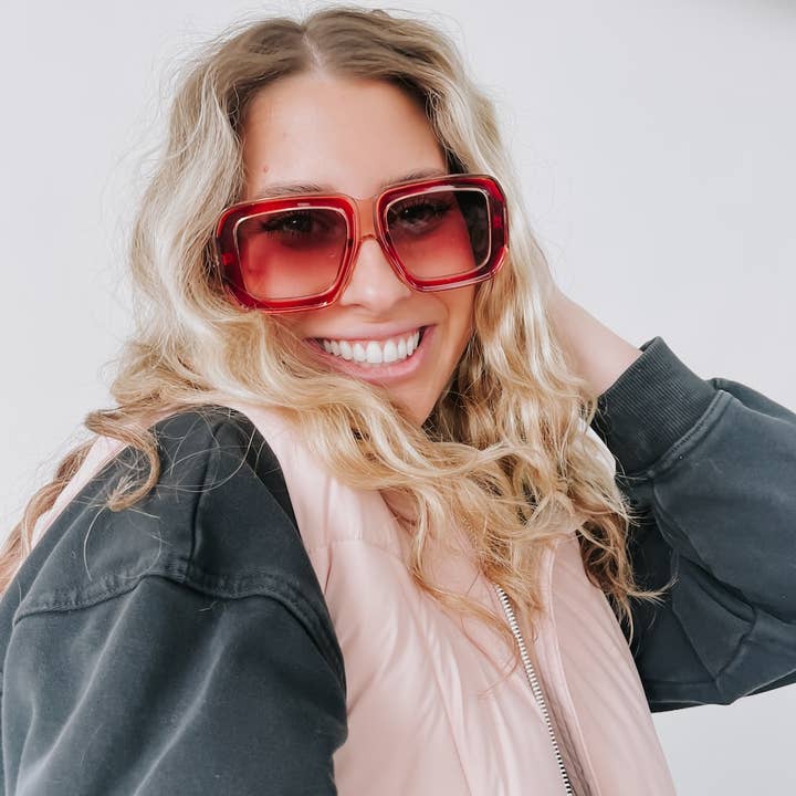 Pretty Simple - Wholesale Sunglasses - Women's - Nicolette Retro Oversized Square Sunglasses Wholesale