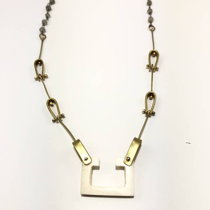 Antler Labradorite Brass Chain for engroshandel hos Eric Silva
