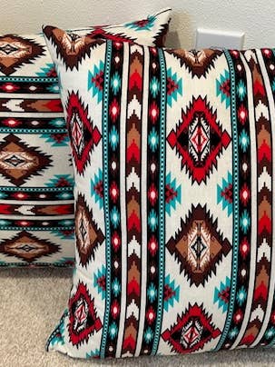 Almohada occidental, suave y de felpa, estilo granja, rancho 20" x 20" para venta al por mayor de KSC Art, LLC