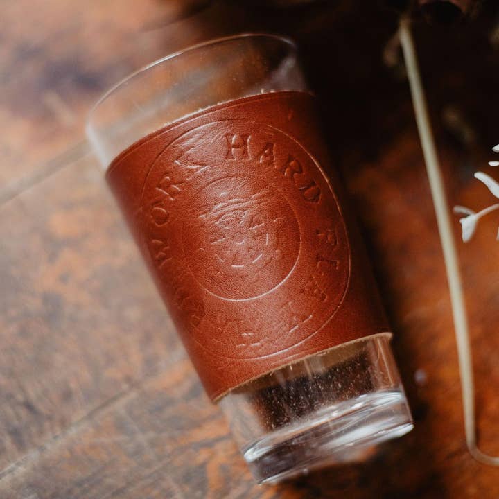 The Local Branch - Vente Verre/chope à bière - Verre à bière en cuir personnalisé5