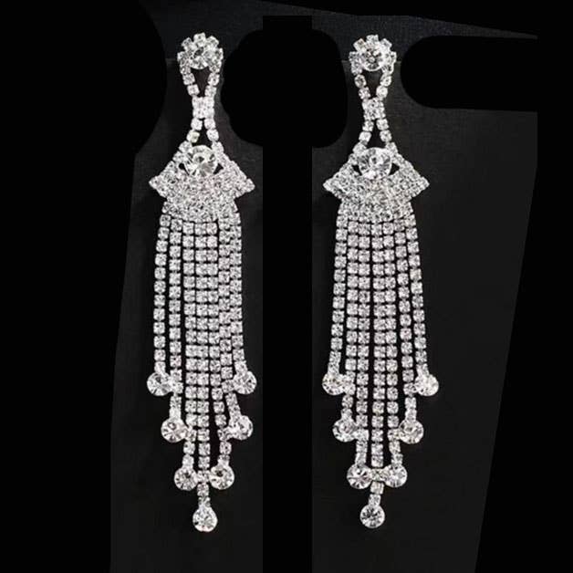 Lustre en strass Dangles pour la vente par NY Jewelry House