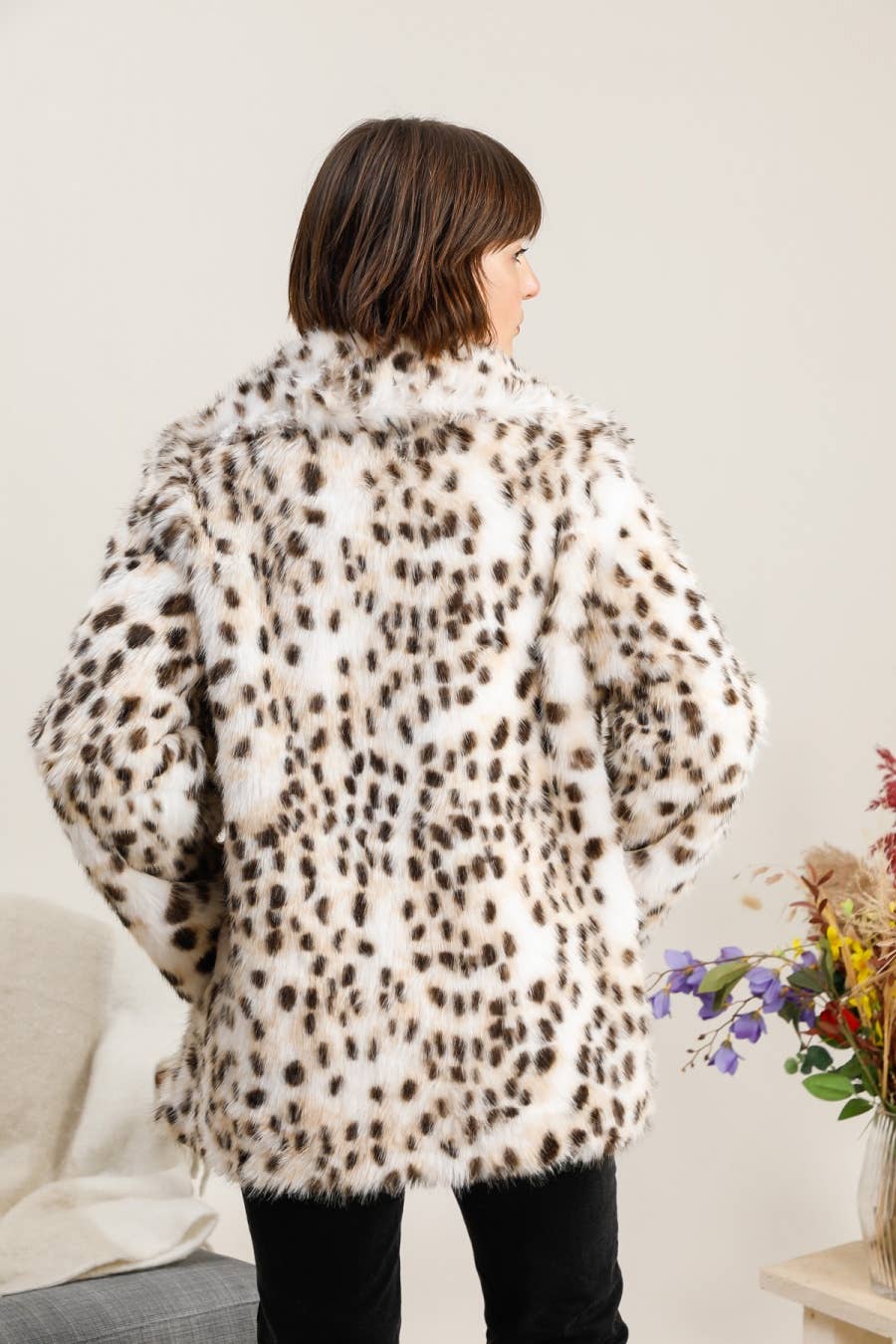 Attrait Paris - Wholesale Fur/Faux Fur Coat - Women's - Animal print faux fur coat3