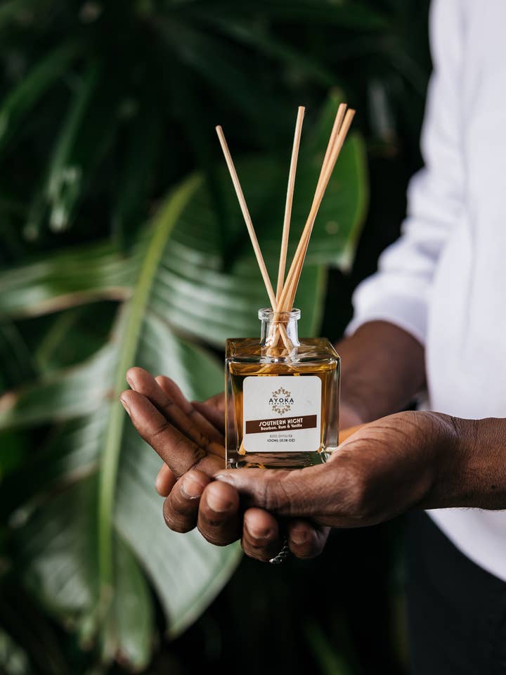 Diffuseur à anches Southern Night pour la vente par Ayoka Essentials